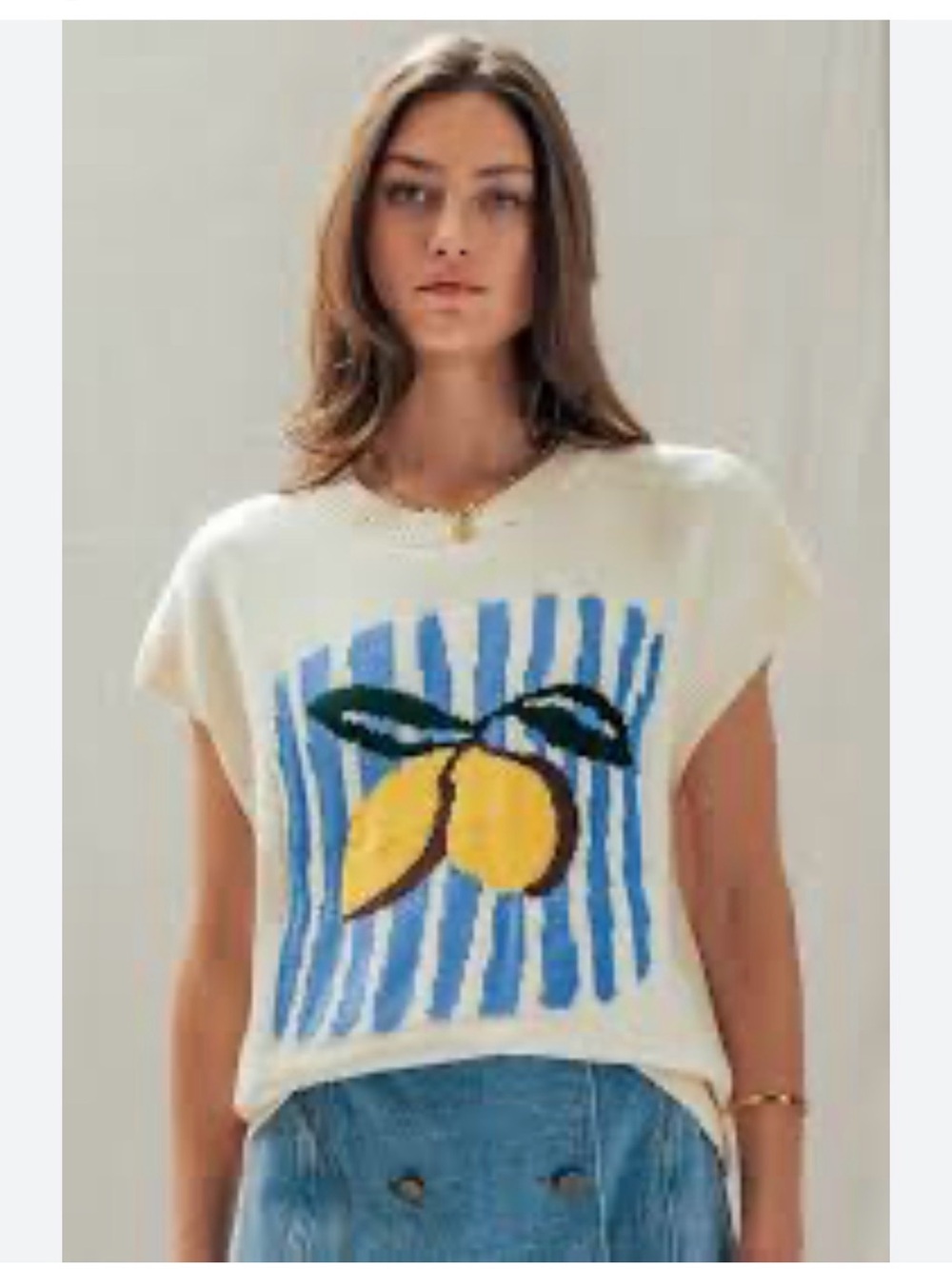 NWOT Boutique Urban Daizy Lemon Citrus Knit Short Sleeve Sweater Size M/L